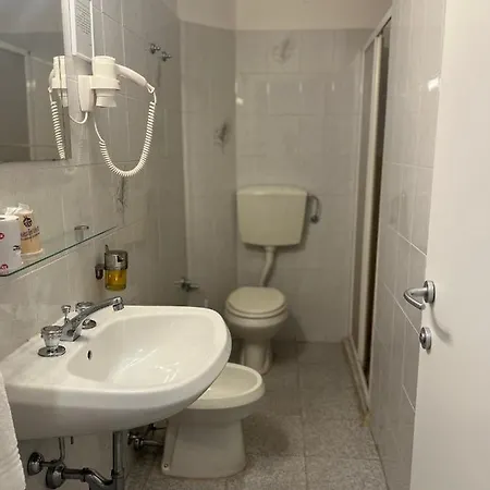 Szálloda Nice 2*