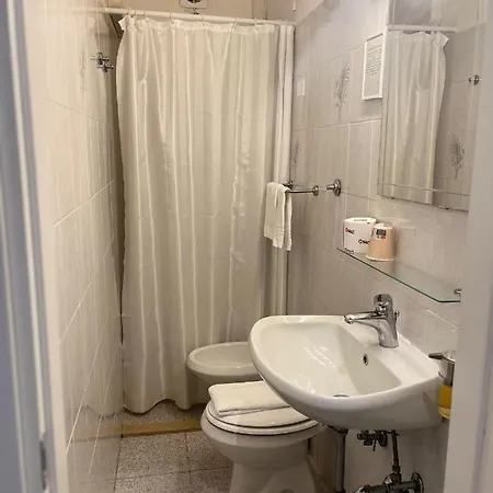 Otel Nice Viareggio